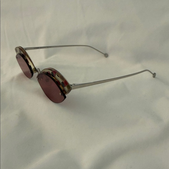 Fendi Stylish Polka Dot Sunglasses - Pink and Black - Picture 2 of 5